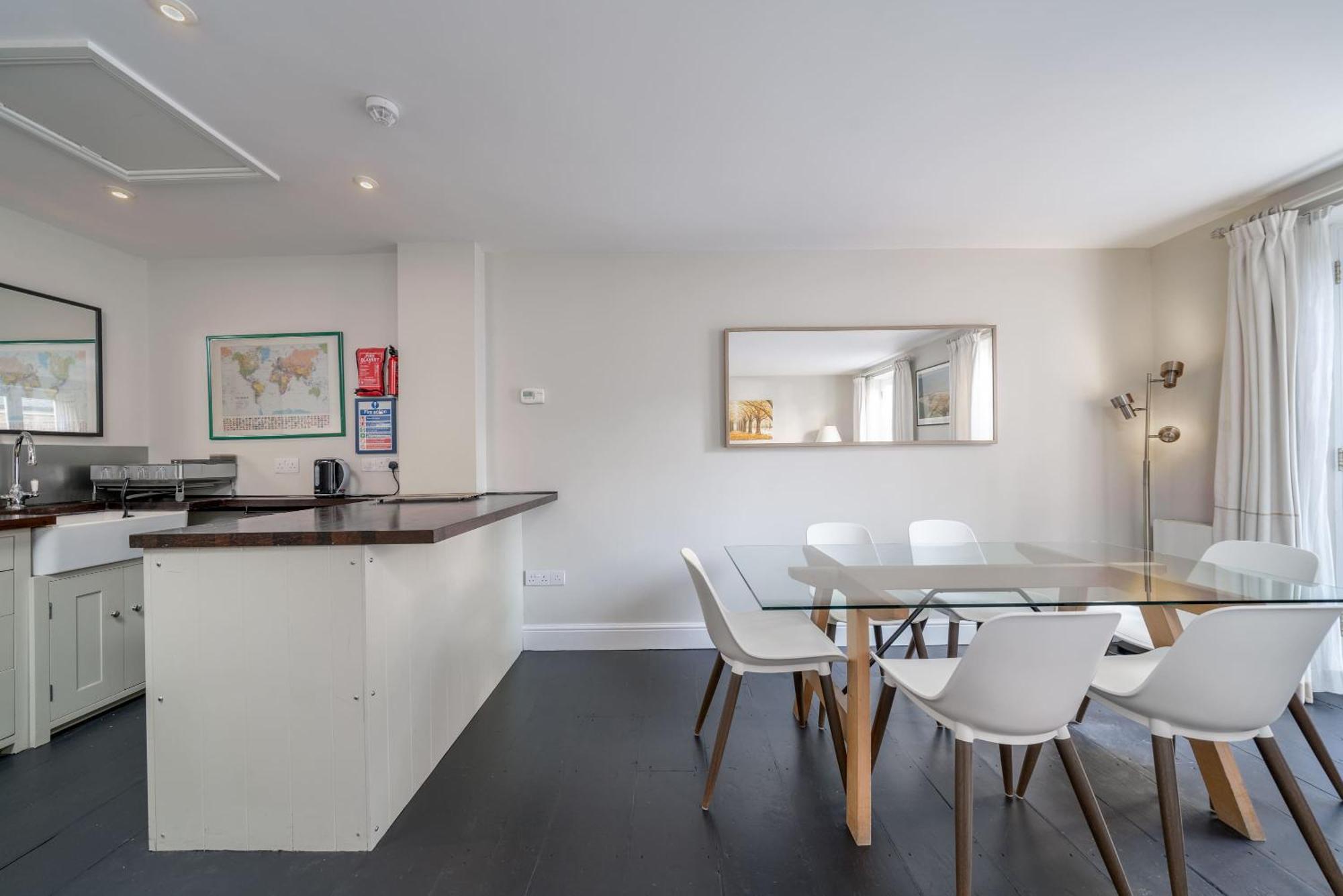 Stylish In Apartament *